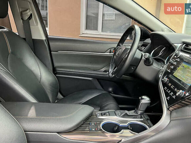 Черный Тойота Камри, объемом двигателя 3.46 л и пробегом 95 тыс. км за 26000 $, фото 12 на Automoto.ua