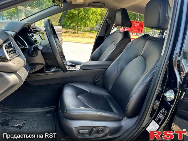 Черный Тойота Камри, объемом двигателя 2.5 л и пробегом 115 тыс. км за 24500 $, фото 6 на Automoto.ua