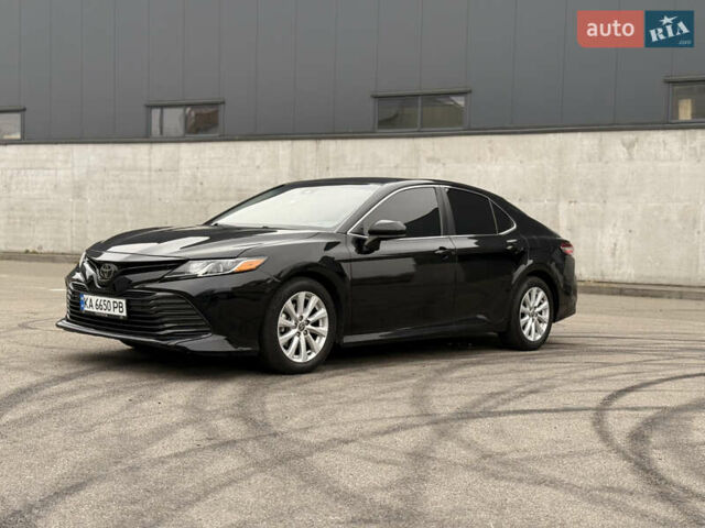 Чорний Тойота Камрі, об'ємом двигуна 2.49 л та пробігом 139 тис. км за 19299 $, фото 19 на Automoto.ua