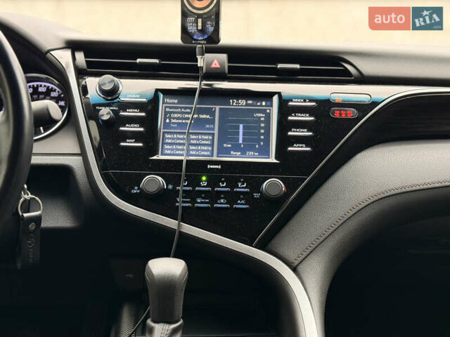 Чорний Тойота Камрі, об'ємом двигуна 2.49 л та пробігом 139 тис. км за 19299 $, фото 27 на Automoto.ua