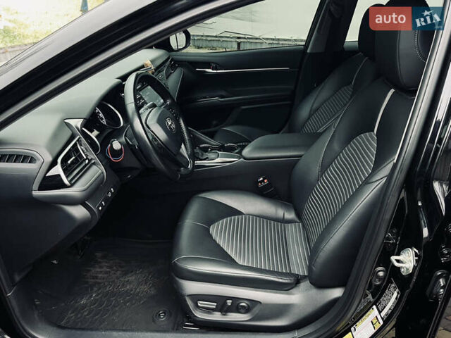 Чорний Тойота Камрі, об'ємом двигуна 2.5 л та пробігом 95 тис. км за 20700 $, фото 31 на Automoto.ua