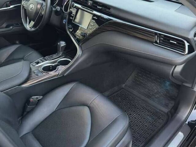 Тойота Камри 2020 в Киеве на Automoto.ua Черный Тойота Камри, объемом двигателя 2.5 л и пробегом 45 тыс. км за 18000 $, фото 11 на Automoto.ua