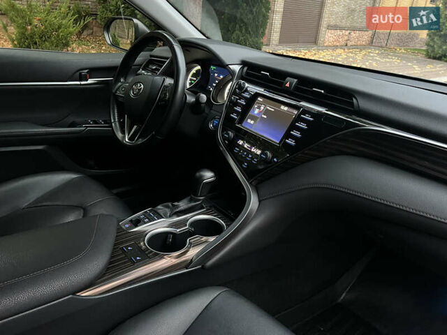 Тойота Камри 2020 в Ровно на Automoto.ua Черный Тойота Камри, объемом двигателя 2.49 л и пробегом 167 тыс. км за 27900 $, фото 17 на Automoto.ua