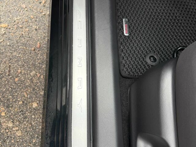 Чорний Тойота Камрі, об'ємом двигуна 2.5 л та пробігом 84 тис. км за 25900 $, фото 13 на Automoto.ua