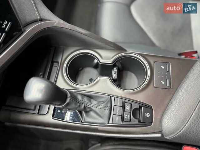 Чорний Тойота Камрі, об'ємом двигуна 2.49 л та пробігом 100 тис. км за 25000 $, фото 2 на Automoto.ua