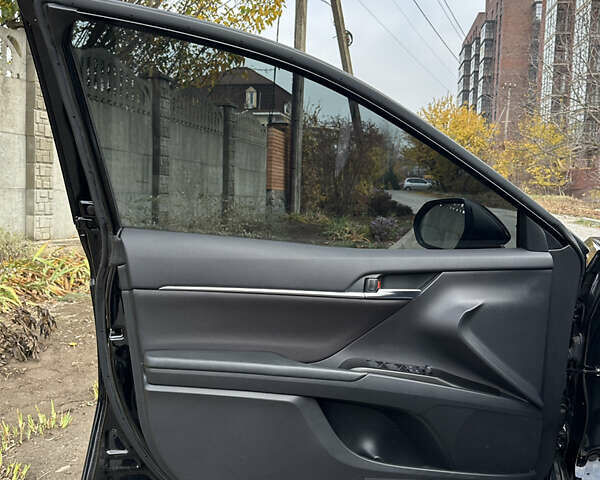 Черный Тойота Камри, объемом двигателя 2.5 л и пробегом 6 тыс. км за 30000 $, фото 23 на Automoto.ua