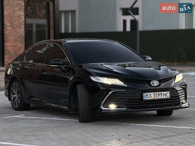 Тойота Камри 2021 в Виннице на Automoto.ua Черный Тойота Камри, объемом двигателя 2.49 л и пробегом 112 тыс. км за 29999 $, фото 1 на Automoto.ua