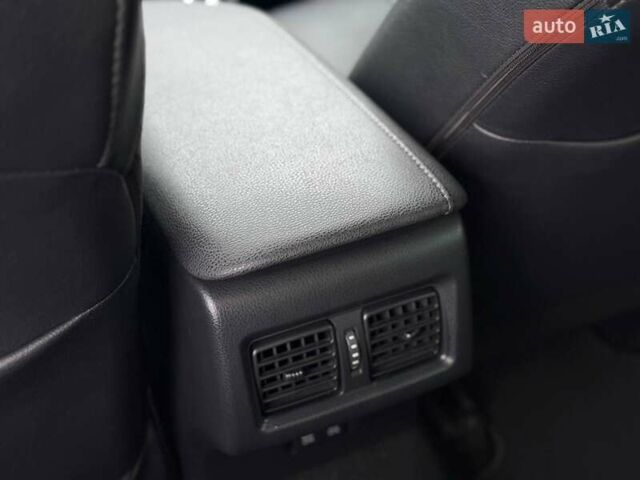 Черный Тойота Камри, объемом двигателя 2.49 л и пробегом 48 тыс. км за 33000 $, фото 52 на Automoto.ua