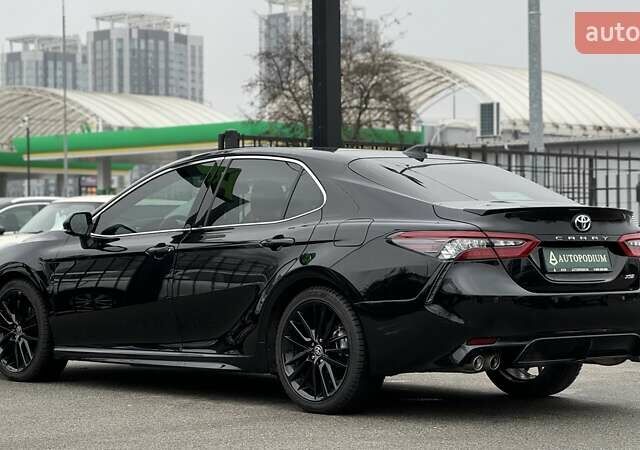 Черный Тойота Камри, объемом двигателя 3.46 л и пробегом 60 тыс. км за 38000 $, фото 5 на Automoto.ua