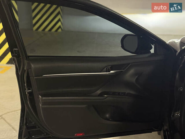 Черный Тойота Камри, объемом двигателя 2.5 л и пробегом 108 тыс. км за 22000 $, фото 13 на Automoto.ua