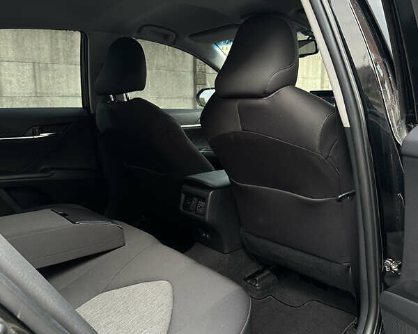 Черный Тойота Камри, объемом двигателя 2.5 л и пробегом 6 тыс. км за 30000 $, фото 28 на Automoto.ua