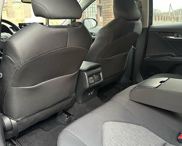 Черный Тойота Камри, объемом двигателя 2.5 л и пробегом 6 тыс. км за 30000 $, фото 27 на Automoto.ua