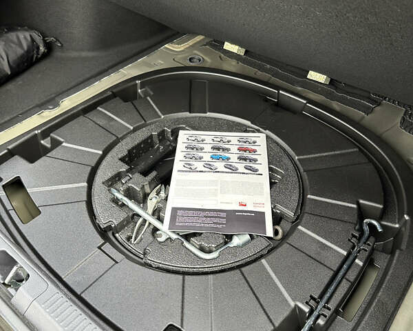 Черный Тойота Камри, объемом двигателя 2.5 л и пробегом 6 тыс. км за 30000 $, фото 19 на Automoto.ua