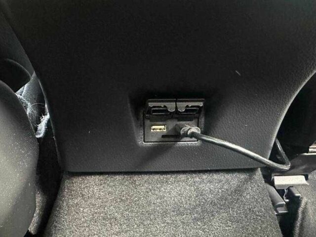 Черный Тойота Камри, объемом двигателя 0 л и пробегом 118 тыс. км за 16600 $, фото 22 на Automoto.ua