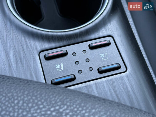 Черный Тойота Камри, объемом двигателя 2.49 л и пробегом 131 тыс. км за 32000 $, фото 33 на Automoto.ua