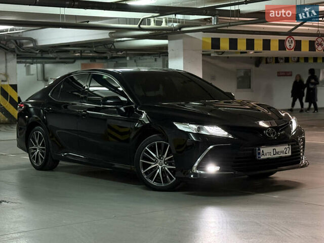 Черный Тойота Камри, объемом двигателя 2.49 л и пробегом 168 тыс. км за 25999 $, фото 1 на Automoto.ua