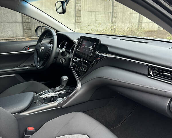 Черный Тойота Камри, объемом двигателя 2.5 л и пробегом 6 тыс. км за 30000 $, фото 24 на Automoto.ua