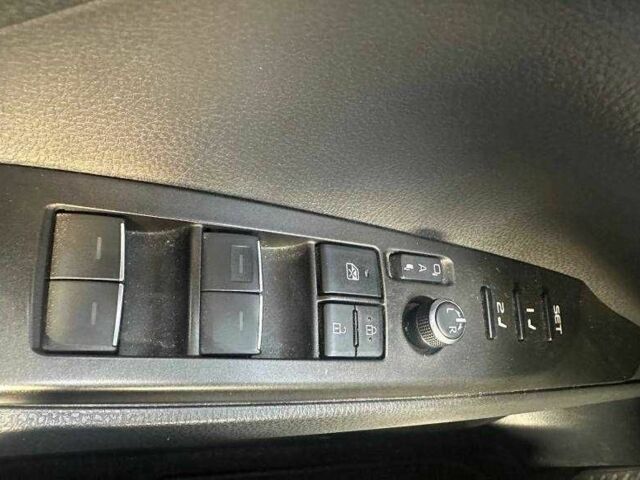 Черный Тойота Камри, объемом двигателя 0 л и пробегом 118 тыс. км за 16600 $, фото 16 на Automoto.ua