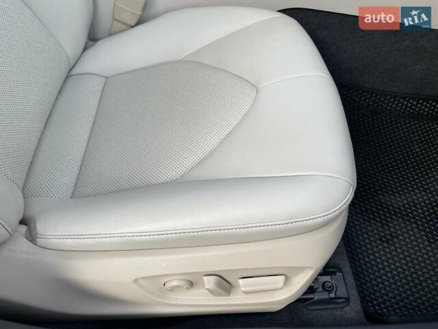 Черный Тойота Камри, объемом двигателя 2.5 л и пробегом 60 тыс. км за 30850 $, фото 60 на Automoto.ua