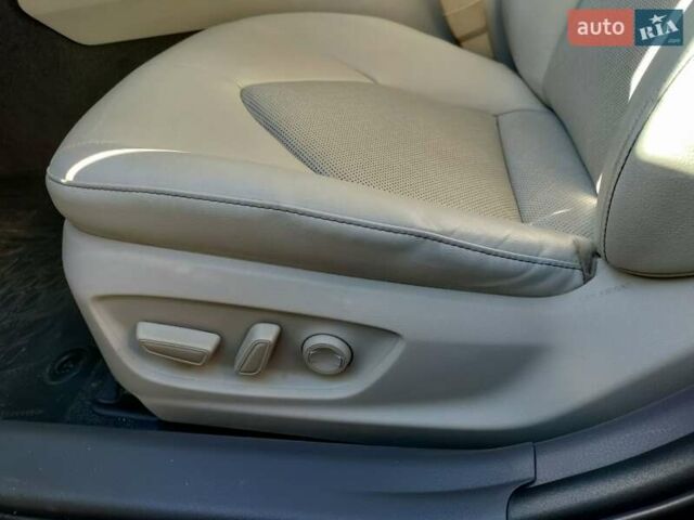 Чорний Тойота Камрі, об'ємом двигуна 2.49 л та пробігом 152 тис. км за 26900 $, фото 5 на Automoto.ua