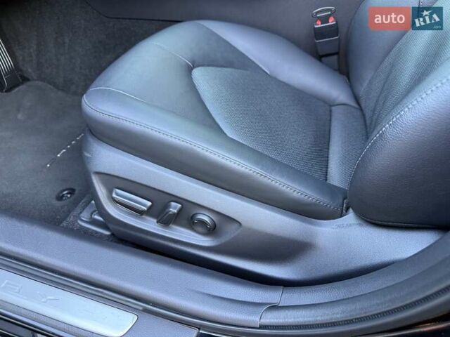 Тойота Камри 2022 в Киеве на Automoto.ua Черный Тойота Камри, объемом двигателя 2.49 л и пробегом 23 тыс. км за 37000 $, фото 23 на Automoto.ua