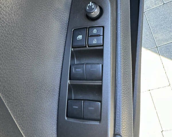 Черный Тойота Камри, объемом двигателя 2.5 л и пробегом 75 тыс. км за 25500 $, фото 25 на Automoto.ua