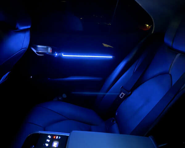 Черный Тойота Камри, объемом двигателя 2.49 л и пробегом 26 тыс. км за 41000 $, фото 12 на Automoto.ua