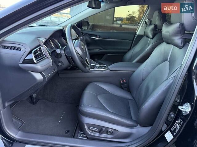 Тойота Камри 2022 в Киеве на Automoto.ua Черный Тойота Камри, объемом двигателя 2.49 л и пробегом 23 тыс. км за 37000 $, фото 20 на Automoto.ua