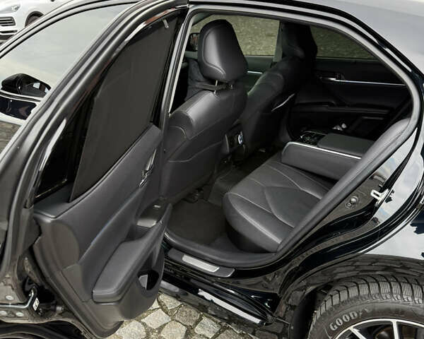 Черный Тойота Камри, объемом двигателя 2.49 л и пробегом 26 тыс. км за 41000 $, фото 5 на Automoto.ua