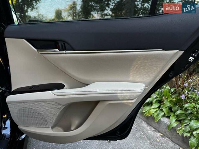 Черный Тойота Камри, объемом двигателя 2.5 л и пробегом 75 тыс. км за 35690 $, фото 35 на Automoto.ua