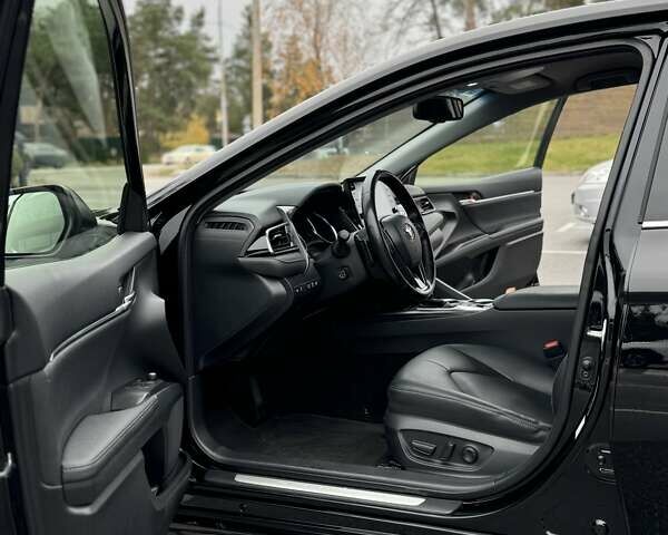 Черный Тойота Камри, объемом двигателя 2.49 л и пробегом 74 тыс. км за 33800 $, фото 31 на Automoto.ua