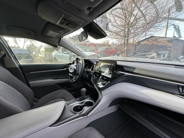 Чорний Тойота Камрі, об'ємом двигуна 0 л та пробігом 77 тис. км за 14800 $, фото 7 на Automoto.ua