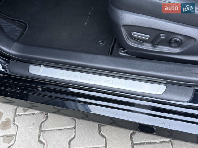Черный Тойота Камри, объемом двигателя 2.5 л и пробегом 49 тыс. км за 36999 $, фото 29 на Automoto.ua