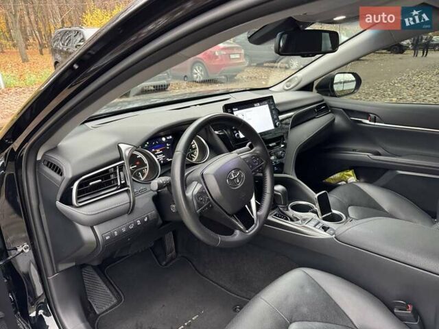 Чорний Тойота Камрі, об'ємом двигуна 2.49 л та пробігом 35 тис. км за 40900 $, фото 14 на Automoto.ua
