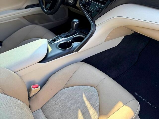 Чорний Тойота Камрі, об'ємом двигуна 2.5 л та пробігом 35 тис. км за 25500 $, фото 3 на Automoto.ua