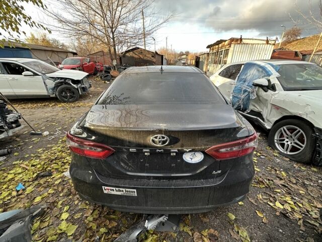 Чорний Тойота Камрі, об'ємом двигуна 0 л та пробігом 77 тис. км за 14800 $, фото 4 на Automoto.ua