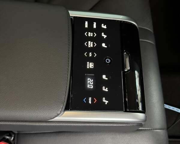 Чорний Тойота Камрі, об'ємом двигуна 2.49 л та пробігом 35 тис. км за 40900 $, фото 23 на Automoto.ua