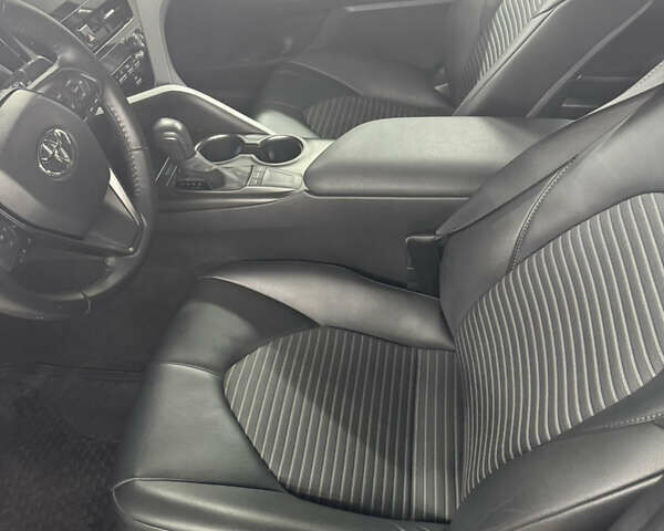 Черный Тойота Камри, объемом двигателя 2.5 л и пробегом 36 тыс. км за 25000 $, фото 11 на Automoto.ua