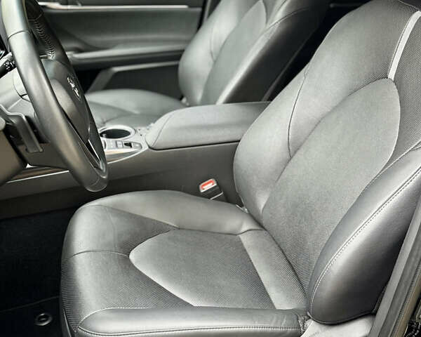 Чорний Тойота Камрі, об'ємом двигуна 2.49 л та пробігом 89 тис. км за 38500 $, фото 10 на Automoto.ua