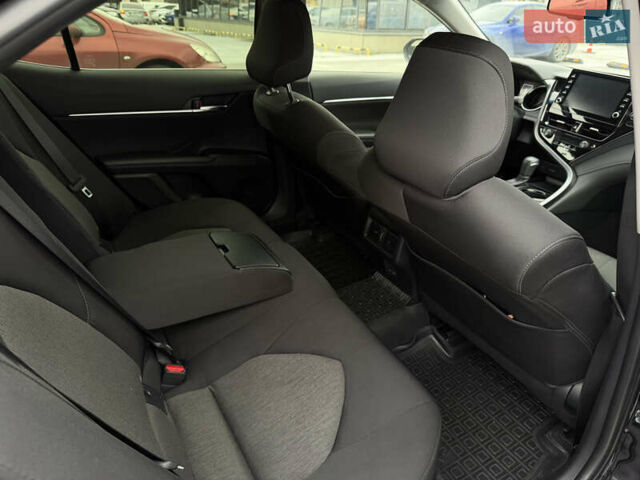 Черный Тойота Камри, объемом двигателя 2.49 л и пробегом 32 тыс. км за 31500 $, фото 9 на Automoto.ua