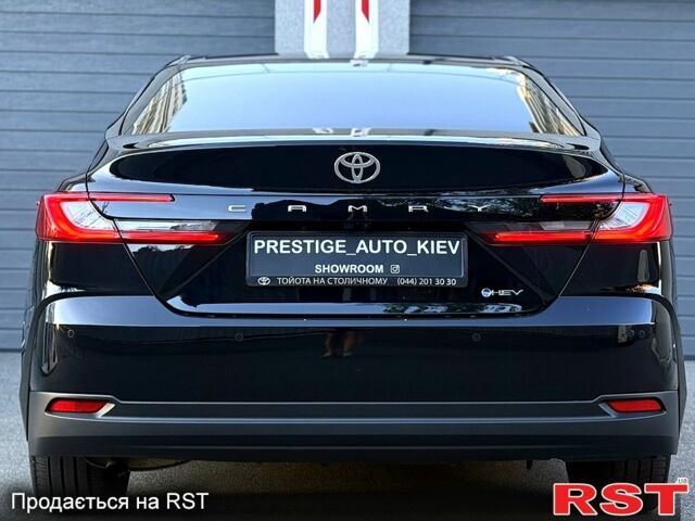 Чорний Тойота Камрі, об'ємом двигуна 2.5 л та пробігом 8 тис. км за 55000 $, фото 3 на Automoto.ua