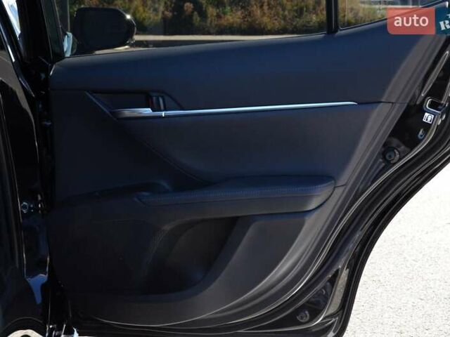 Черный Тойота Камри, объемом двигателя 2.5 л и пробегом 35 тыс. км за 34999 $, фото 31 на Automoto.ua