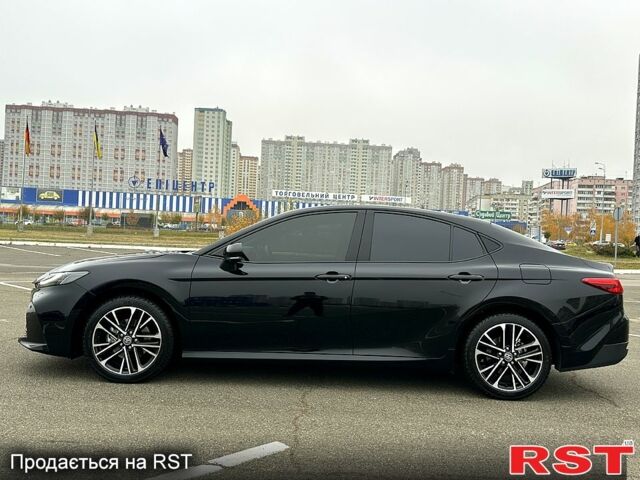 Чорний Тойота Камрі, об'ємом двигуна 2.5 л та пробігом 42 тис. км за 45999 $, фото 5 на Automoto.ua