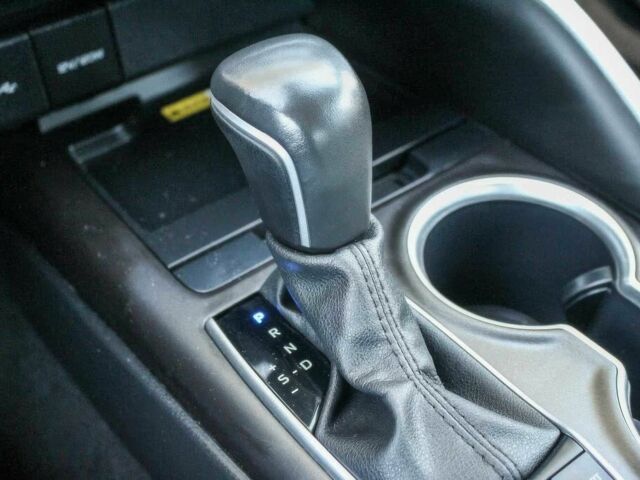 Черный Тойота Камри, объемом двигателя 2.5 л и пробегом 21 тыс. км за 14500 $, фото 10 на Automoto.ua