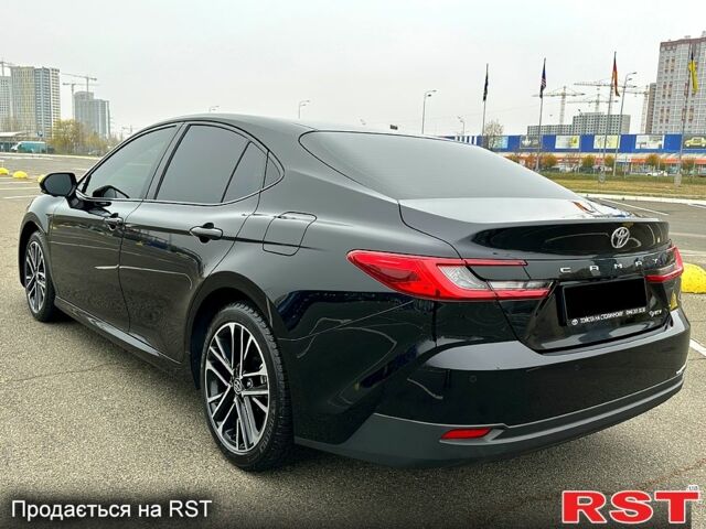 Чорний Тойота Камрі, об'ємом двигуна 2.5 л та пробігом 42 тис. км за 45999 $, фото 1 на Automoto.ua