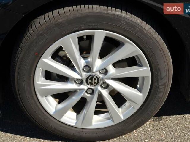 Черный Тойота Камри, объемом двигателя 2.5 л и пробегом 35 тыс. км за 34999 $, фото 16 на Automoto.ua