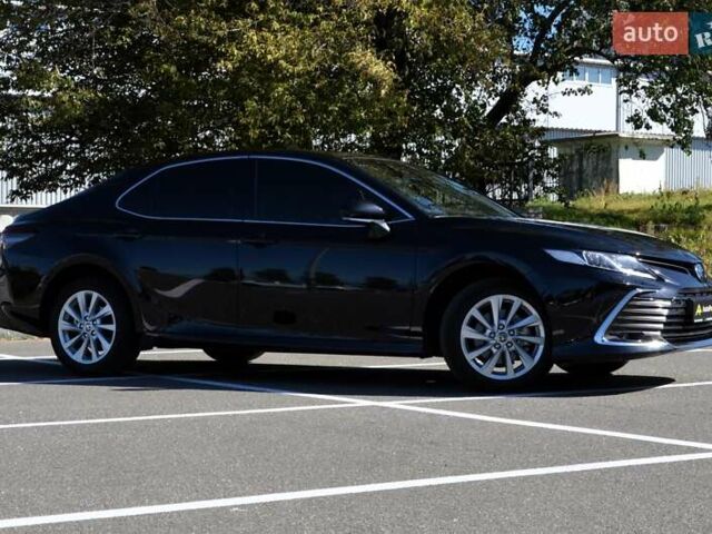 Черный Тойота Камри, объемом двигателя 2.5 л и пробегом 35 тыс. км за 34999 $, фото 1 на Automoto.ua