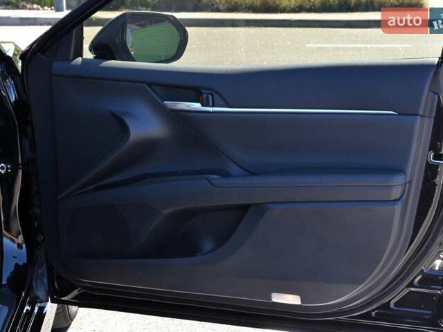 Черный Тойота Камри, объемом двигателя 2.5 л и пробегом 35 тыс. км за 34999 $, фото 26 на Automoto.ua