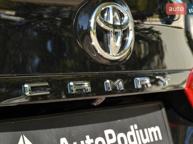 Черный Тойота Камри, объемом двигателя 2.5 л и пробегом 35 тыс. км за 34999 $, фото 14 на Automoto.ua