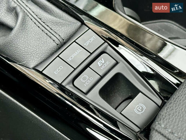 Черный Тойота Камри, объемом двигателя 2.5 л и пробегом 1 тыс. км за 49490 $, фото 56 на Automoto.ua